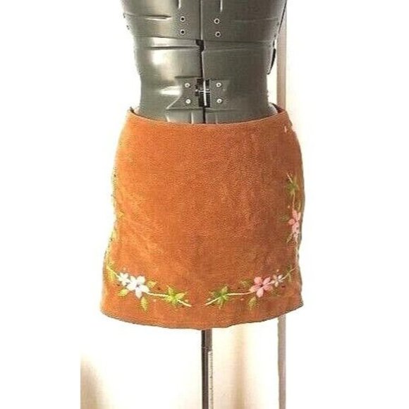 3/$28 Y2K Vintage Jungle  mini faux suede floral print embroidered skirt S - Picture 2 of 7
